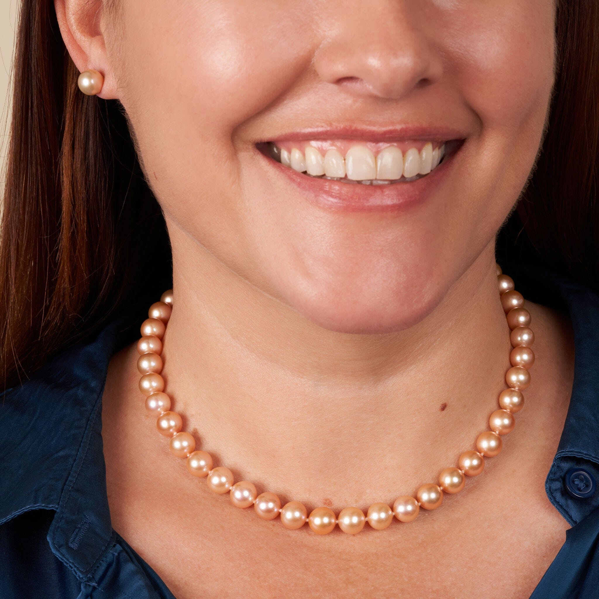 Peach hot sale pearl necklace