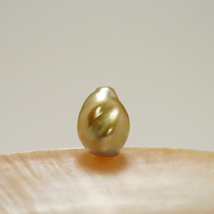 15 x 20 mm Silver/Gold Ombre South Sea Pearl