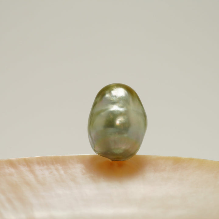 13.8 x 18.5 mm Golden Swirl Drop South Sea Pearl