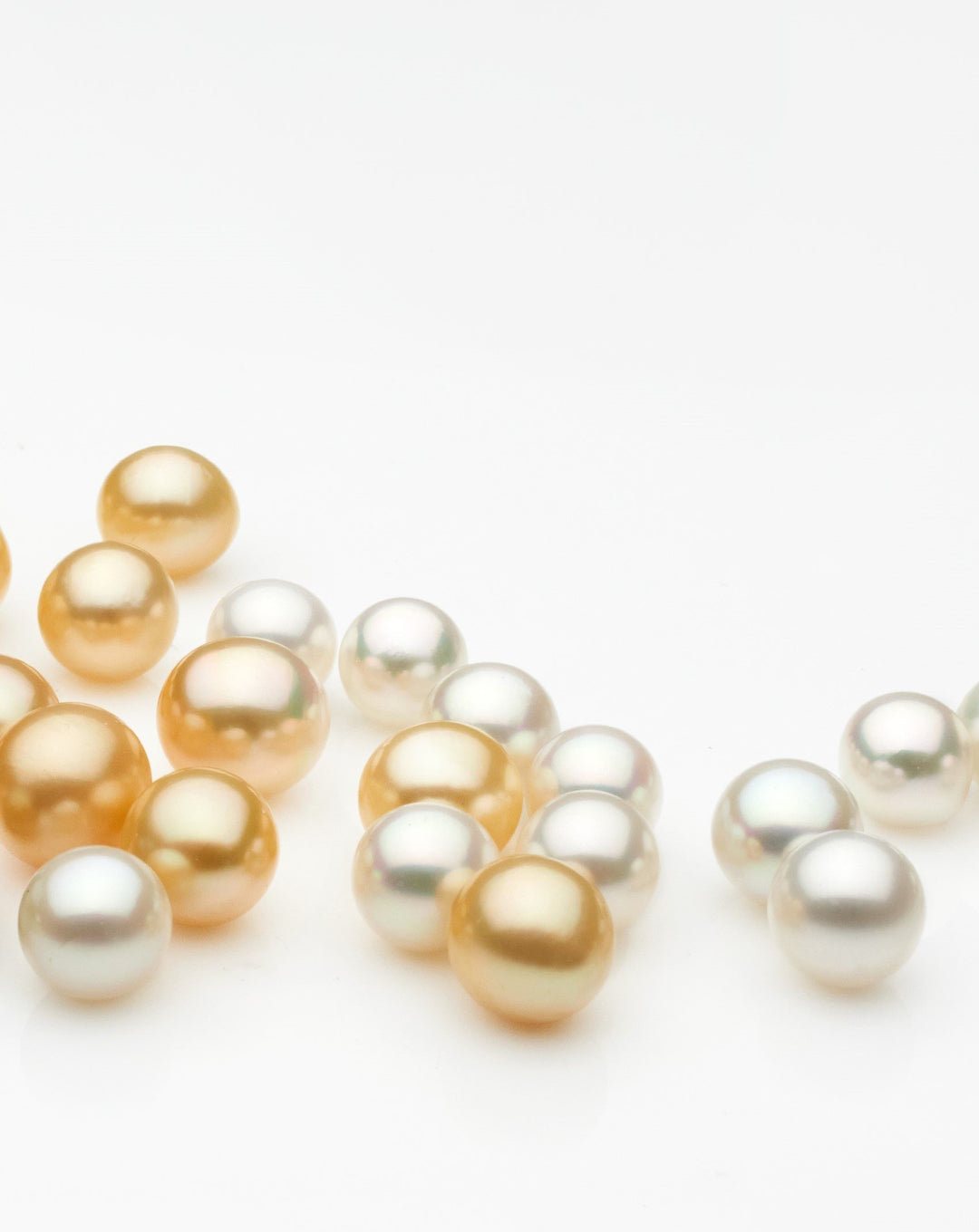 How to spot Fake Pearls: Complete Guide