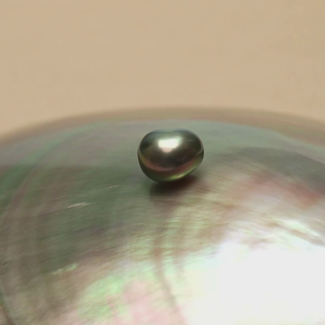 Tahitian Pearl 7.4 x 8.1 mm